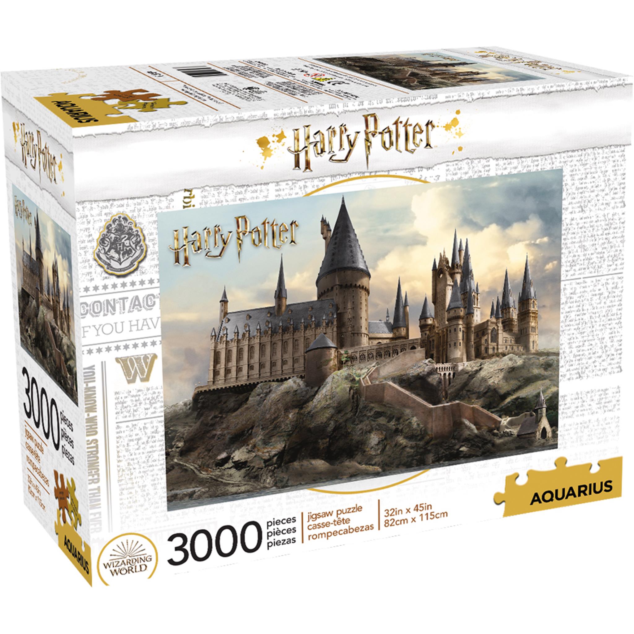 A 3000 piece jigsaw puzzle box featuring Hogwarts School of Witchcraft and Wizardry from the Harry Potter series.