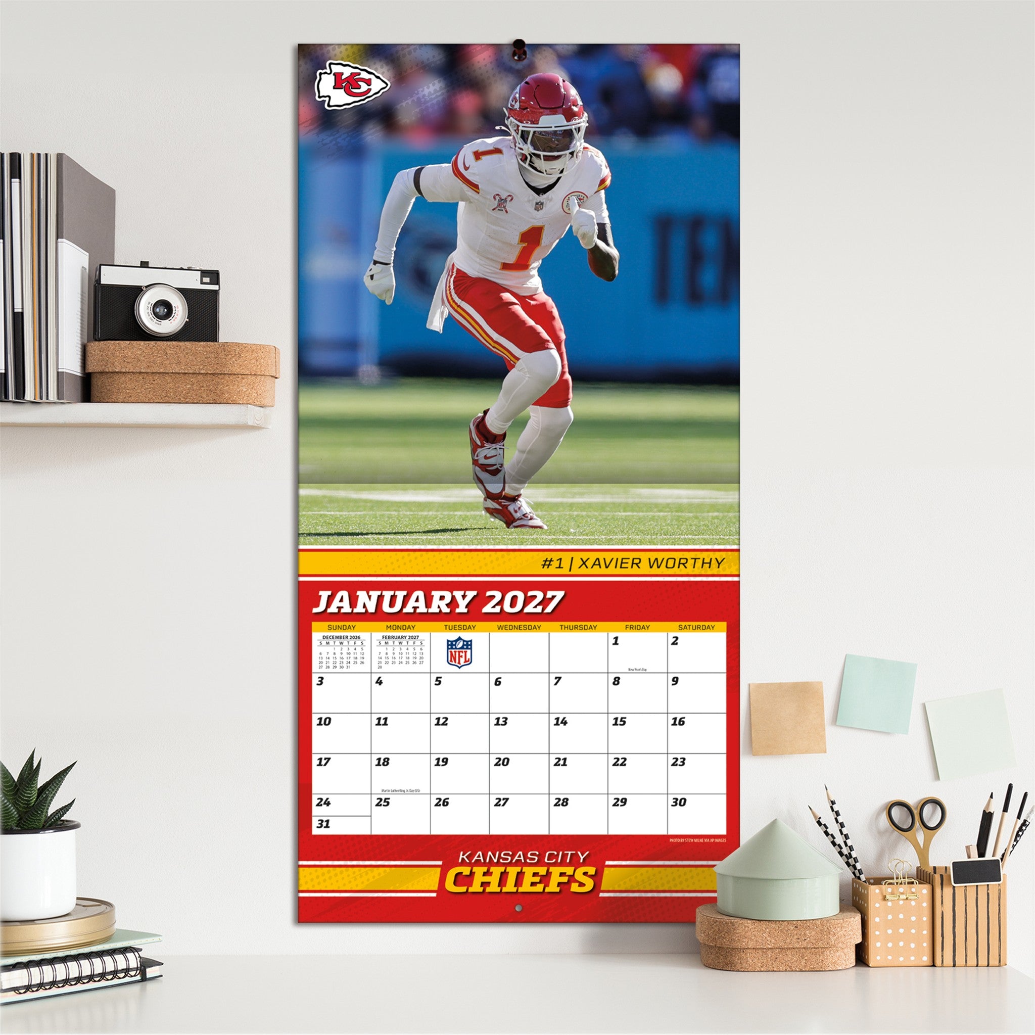 NFL Kansas City Chiefs 2027 Wall Calendar