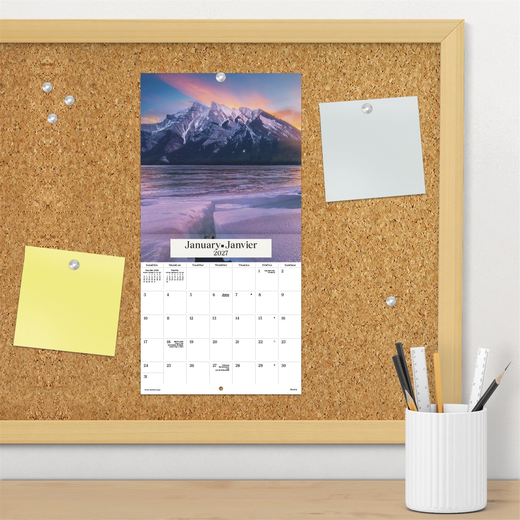Canadian Landscapes / Paysages du Canada 2027 Mini Calendar