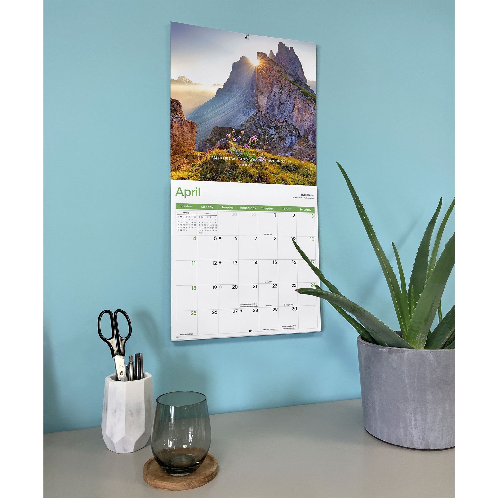 Motivation 2027 Wall Calendar